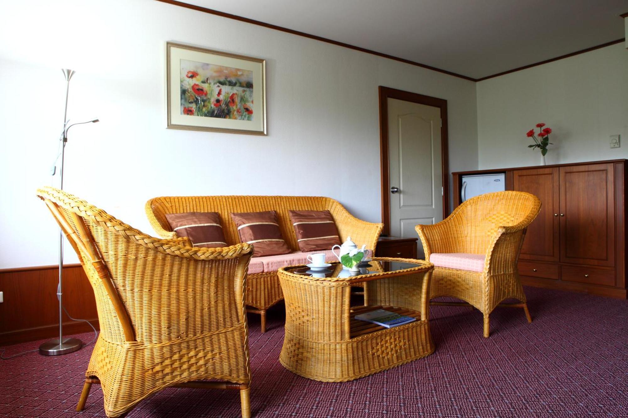 Wattana Park Hotel Trang Room photo